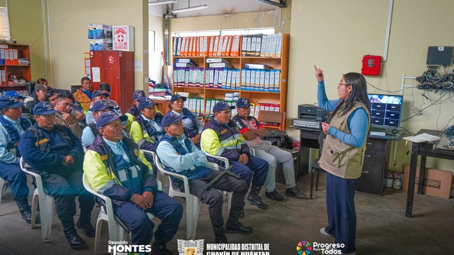 𝗖𝗔𝗣𝗔𝗖𝗜𝗧𝗔𝗖𝗜Ó𝗡 AL PERSONAL DE 𝗦𝗘𝗥𝗘𝗡𝗔𝗭𝗚𝗢