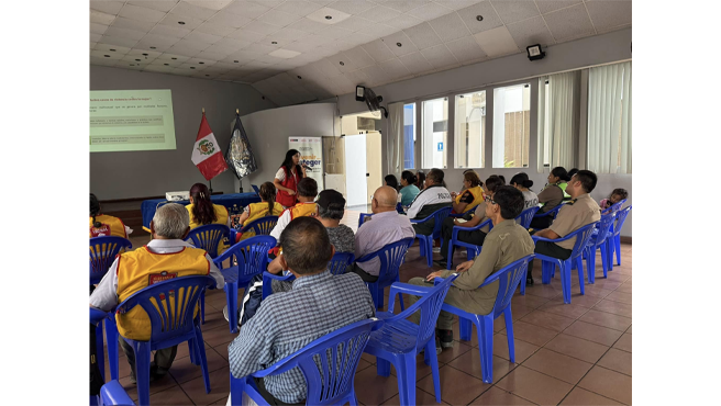 Durante el evento, contamos con la participación de la Lic. Jackeline Obando Barjo (CEM), la Subprefecta Nataly Ato Pulido y la Lic. Elba Flores (CSMC D. Tejada), quienes compartieron valiosa información para fortalecer el trabajo en la prevención del delito y la construcción de espacios más seguros en nuestra comunidad.
¡Gracias a todos los asistentes por su compromiso!
