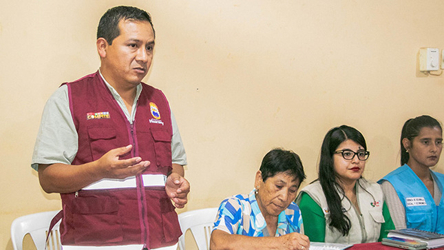 Autoridades articulan esfuerzos para la erradicación de la mosca de la fruta en la provincia de Huarmey