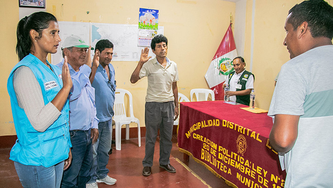 Autoridades articulan esfuerzos para la erradicación de la mosca de la fruta en la provincia de Huarmey