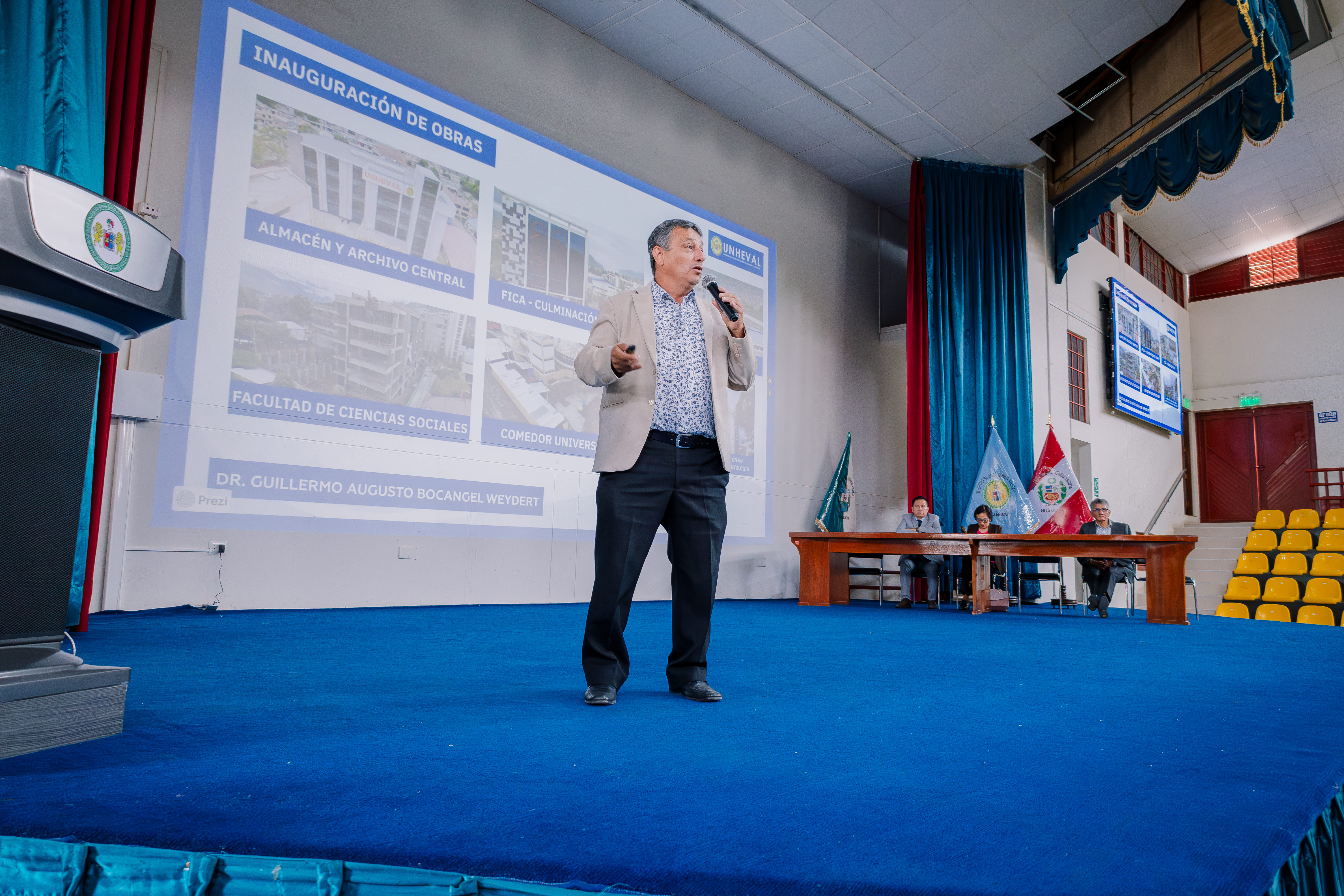 Dr. Guillermo Bocangel en reunión de logros 2024