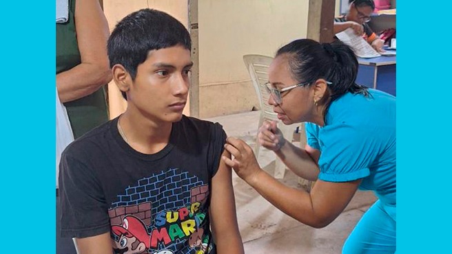 Unidos por lo único: adolescentes y jóvenes de 9 a 18 años aseguran su protección contra el VPH