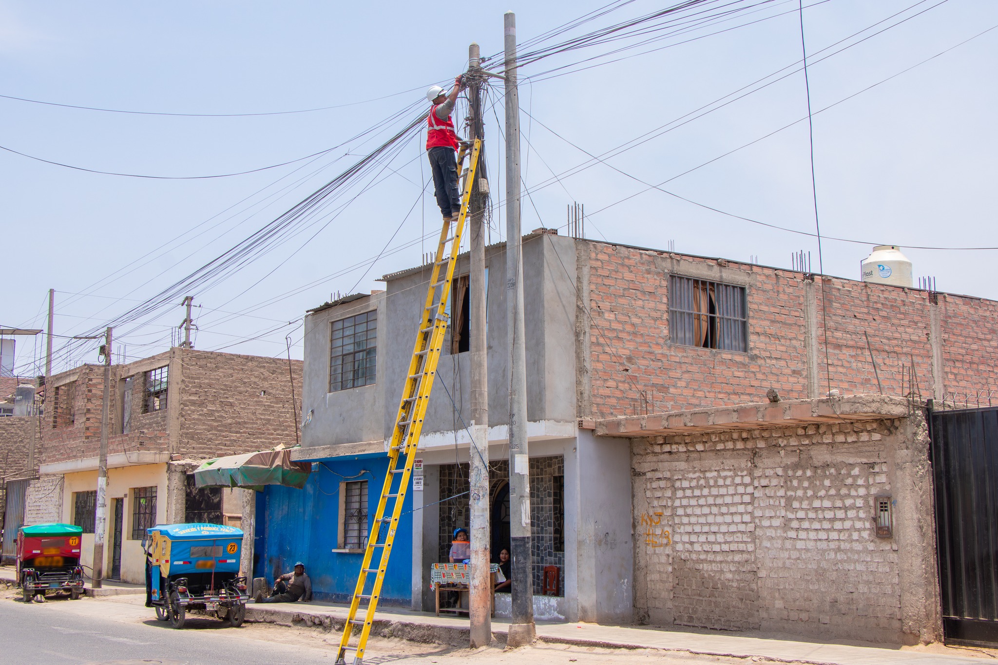 ¡Huaral avanza con un cableado más ordenado!