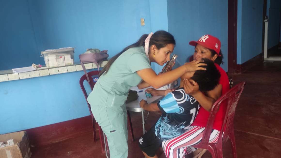 Campaña médica gratuita llegó a Huiña