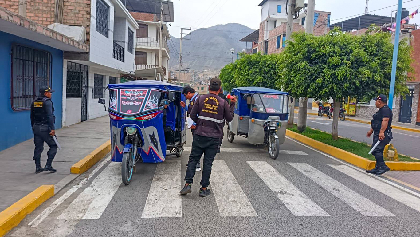 Mano dura con el transporte informal