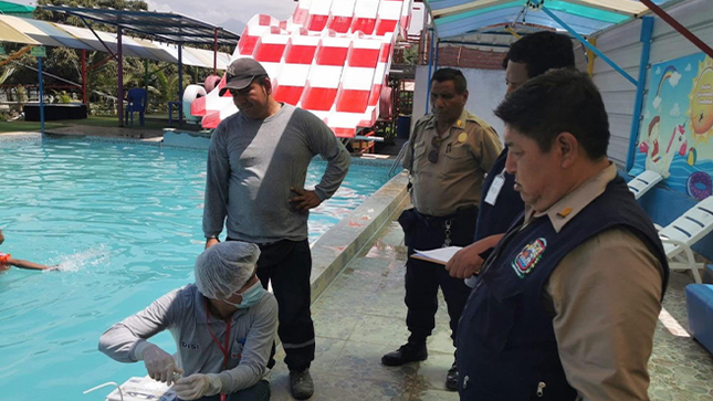 Fiscalizamos piscinas de Chulucanas para proteger tu salud