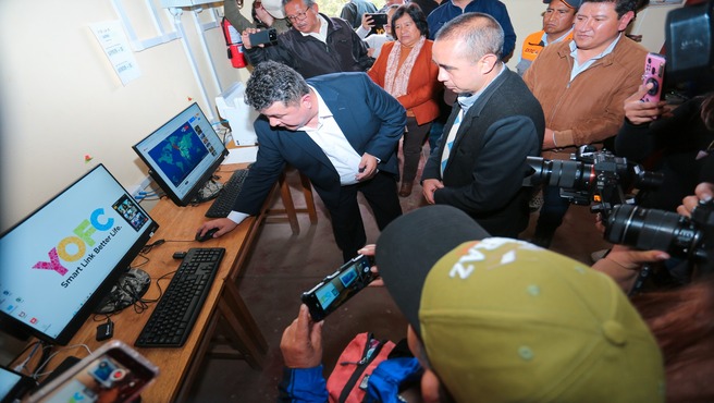 Puesta en operatividad de los servicios de internet a través de fibra óptica en Ancash