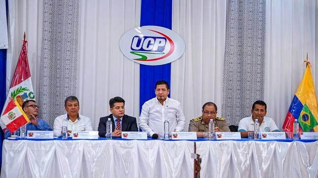 "El Gobernador René Chávez lidera encuentro regional por el desarrollo fronterizo"