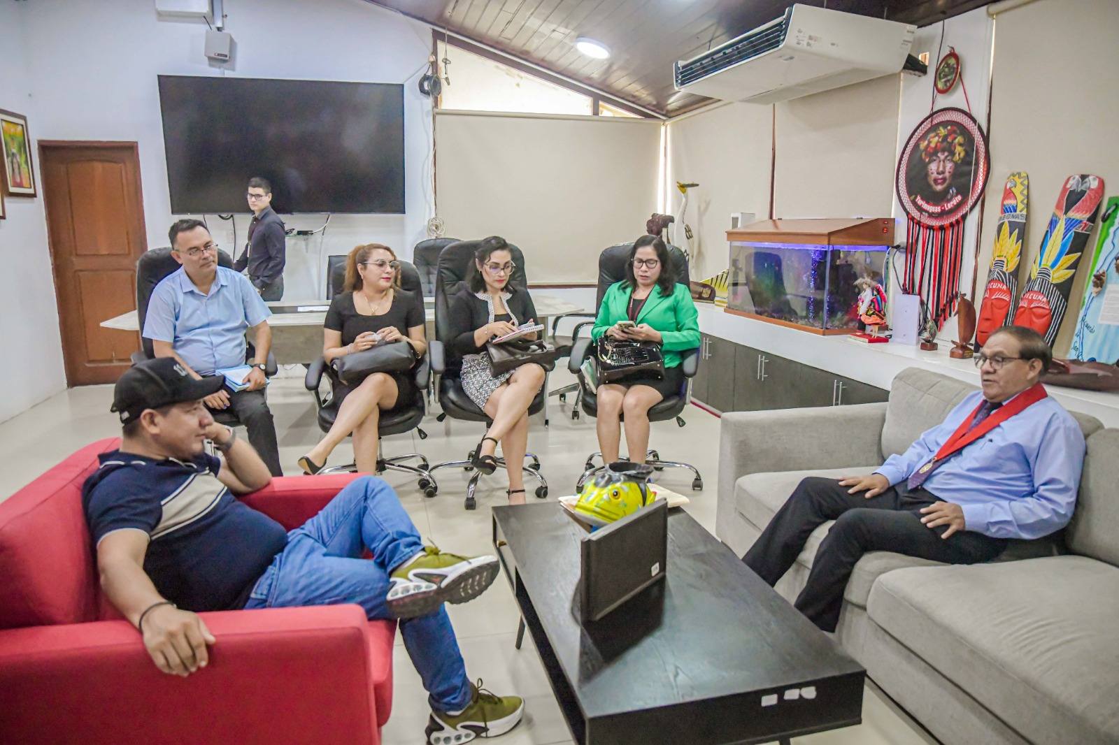 "Gobernador regional y presidente de la CSJ Loreto articulan esfuerzos para infraestructura y funcionamiento de la Unidad de Flagrancia"