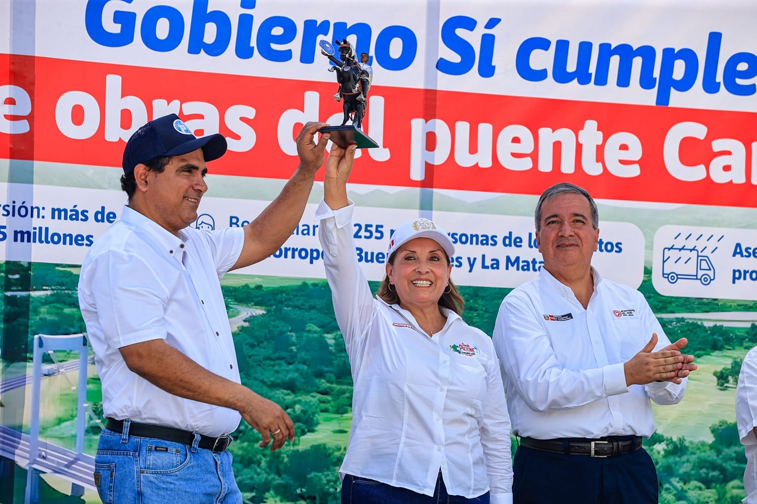 Gobernador Luis Neyra logra otorgamiento de la buena pro para construcción de 11 puentes de Morropón Y Tambogrande