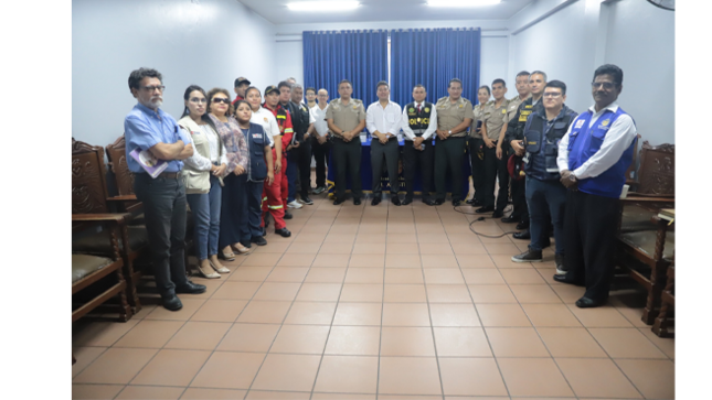 En esta importante reunión, se presentó una exposición sobre el uso eficiente de la Inteligencia Artificial en nuestras cámaras de seguridad, una herramienta clave que nos permite detectar rostros, placas  de vehículos y otros elementos para mejorar la vigilancia y la protección de todos los agustinianos.
Seguiremos trabajando para hacer de nuestro distrito un lugar más seguro para todos.