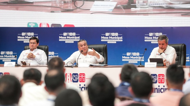 Alcalde de la MDM  participa en la Reunión de Mesa Municipal 