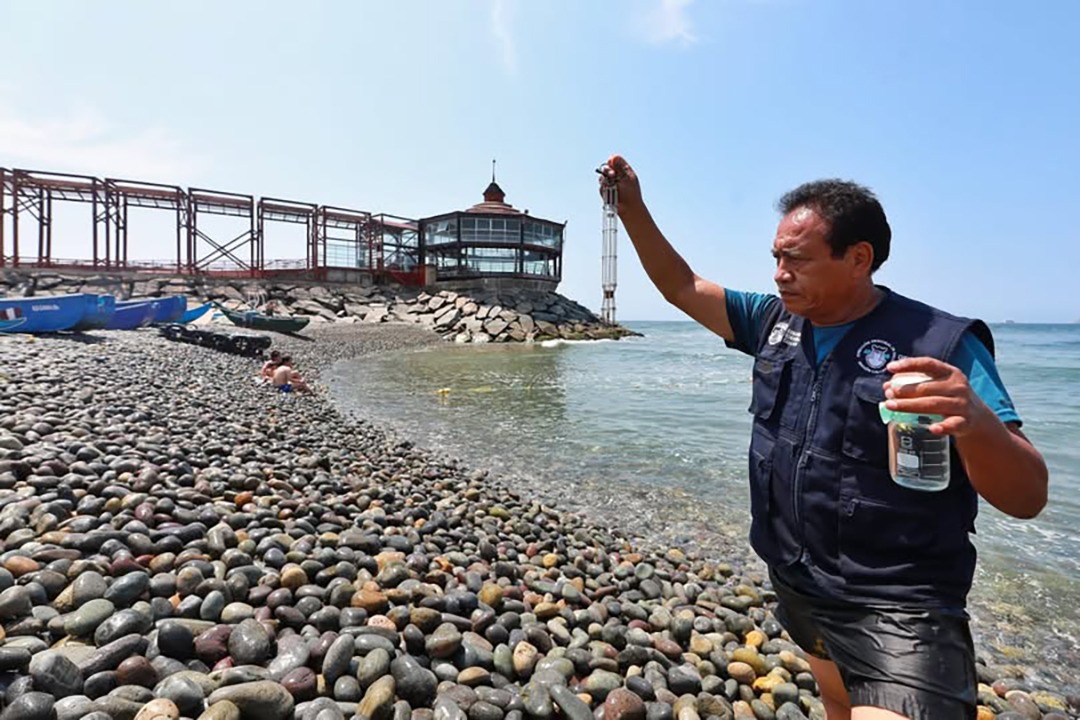 Medición de agua de playa 