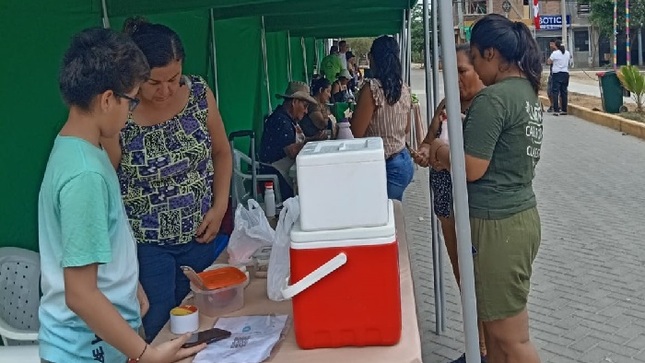 Comensales