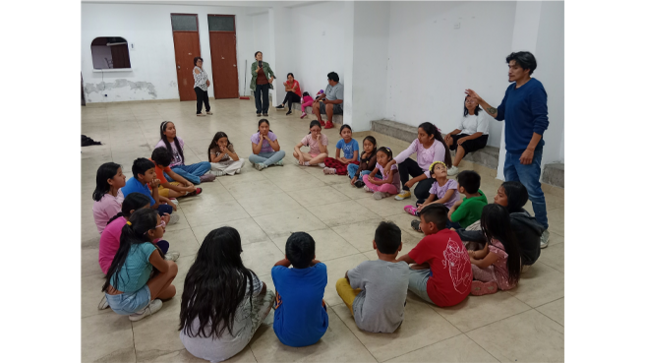 Aprenderán a transmitir emociones, jugar con la improvisación y descubrir su lado más divertido en un ambiente dinámico y lleno de risas.  
¿𝐐𝐮é 𝐚𝐩𝐫𝐞𝐧𝐝𝐞𝐫á𝐬?
🎭 Técnicas básicas de clown e improvisación.  
🎭 Expresión corporal y gestualidad cómica.  
🎭 Desarrollo de la creatividad y juego escénico.  
🎭 Trabajo en equipo y conexión con el público.  
📍 Lugar de inscripción: Subgerencia de Educación, Cultura y Deportes (Av. Ancash, cuadra 23).
🕐 Horario de atención:  
• Lunes a viernes: 8:00 am - 5:00 pm.  
• Sábados: 8:00 am - 12:30 pm.  