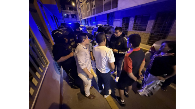 Esta acción busca mantener el orden y garantizar la tranquilidad de nuestros vecinos.
Seguimos trabajando por el bienestar de nuestra comunidad.
#ElAgustino #OrdenySeguridad #TrabajoCoordinado