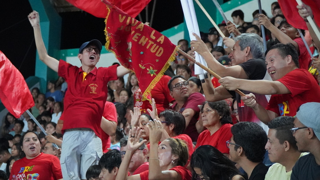 Emoción y pasión en la cuarta fecha del Vóley Interbanderas