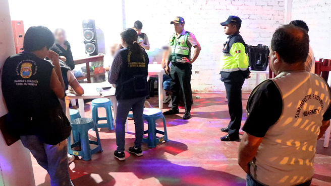 Autoridades realizan operativo inopinado en locales nocturnos en Huarmey
