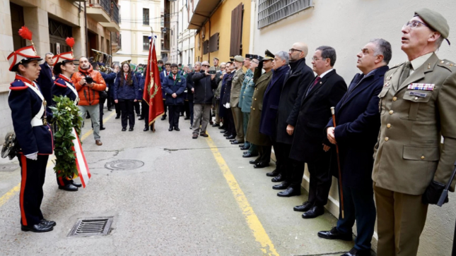 Embajador del Perú en España rinde homenaje en Astorga a coronel español Joaquín Rubín de Celis
