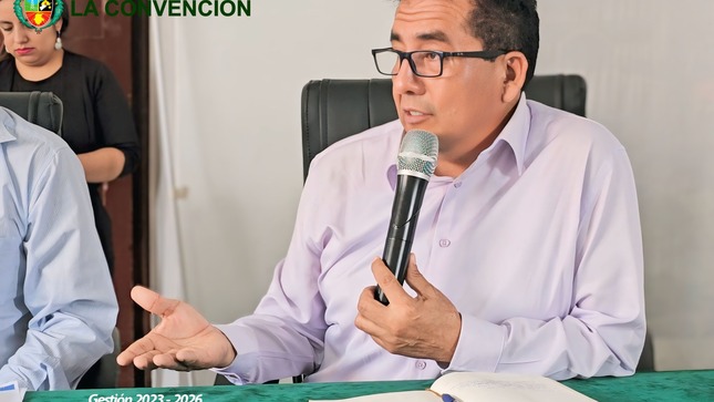 Alcalde provincial exhorta a congresista Yeny Lopez Morales a apoyar conclusión del gasoducto del sur