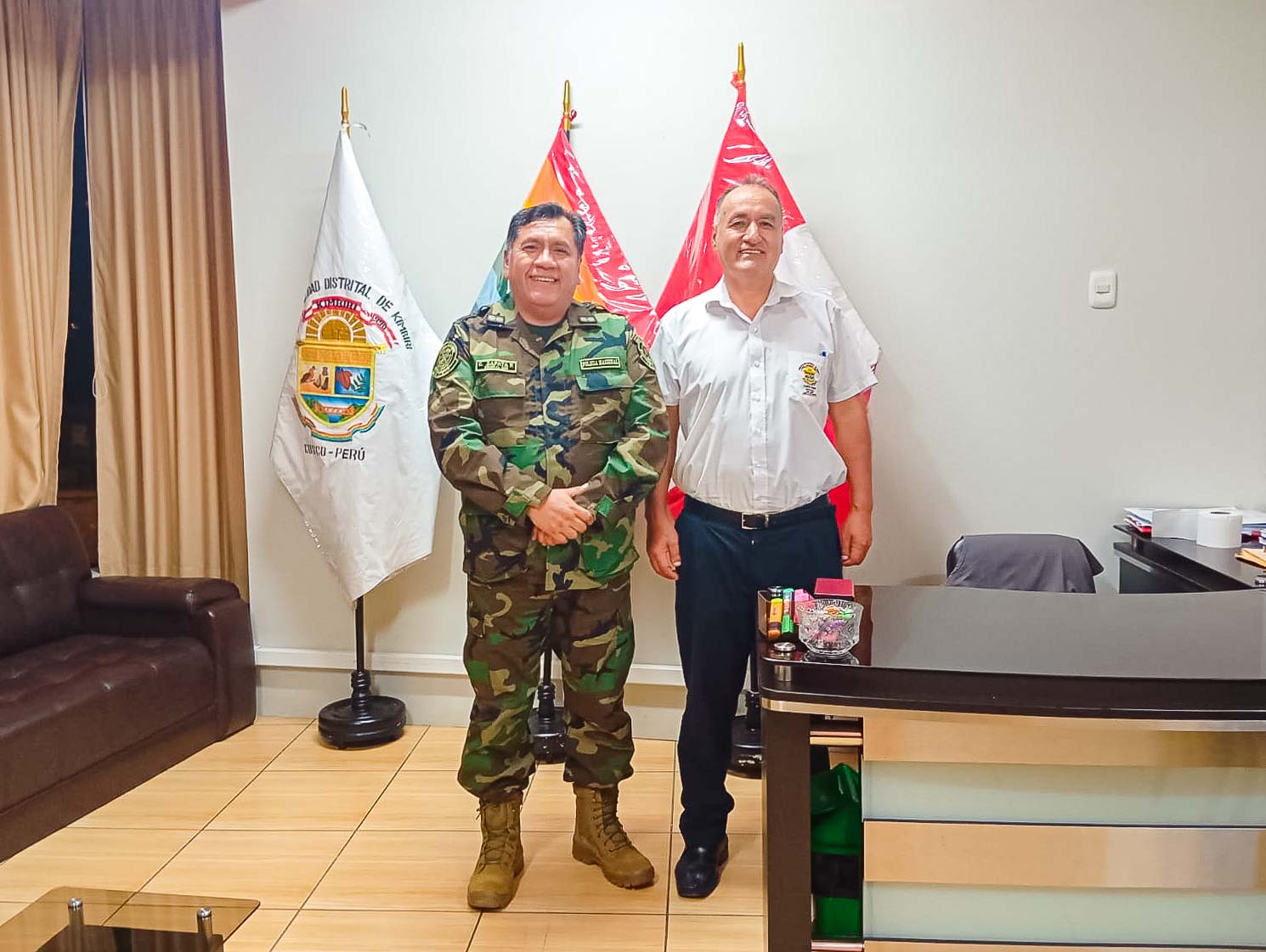 El alcalde, Dr. Héctor Dipas Torres, se reúne con el nuevo jefe del Frente Policial VRAEM, General PNP Carlos Enrique Zapata Fernández.