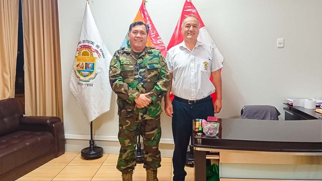 El alcalde, Dr. Héctor Dipas Torres, se reúne con el nuevo jefe del Frente Policial VRAEM, General PNP Carlos Enrique Zapata Fernández.