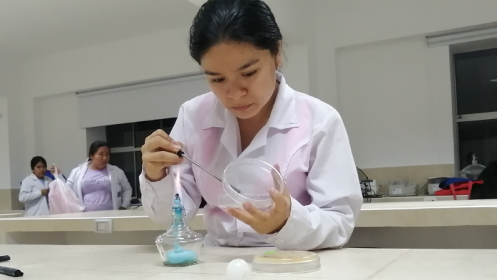 La joven ha sido seleccionada para estudiar una maestría en Genética y Biología Molecular en la Universidad Estatal de Campinas, en Brasil.
