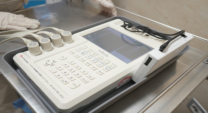 Hospital Almenara adquirió 3 modernos equipos que permite monitorear la nutrición de los pacientes en UCI