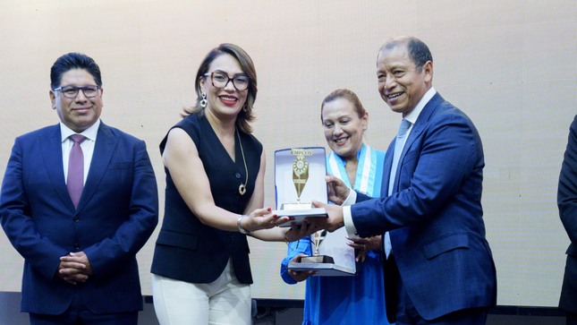 Surquillo gana el Premio Empleo 2024