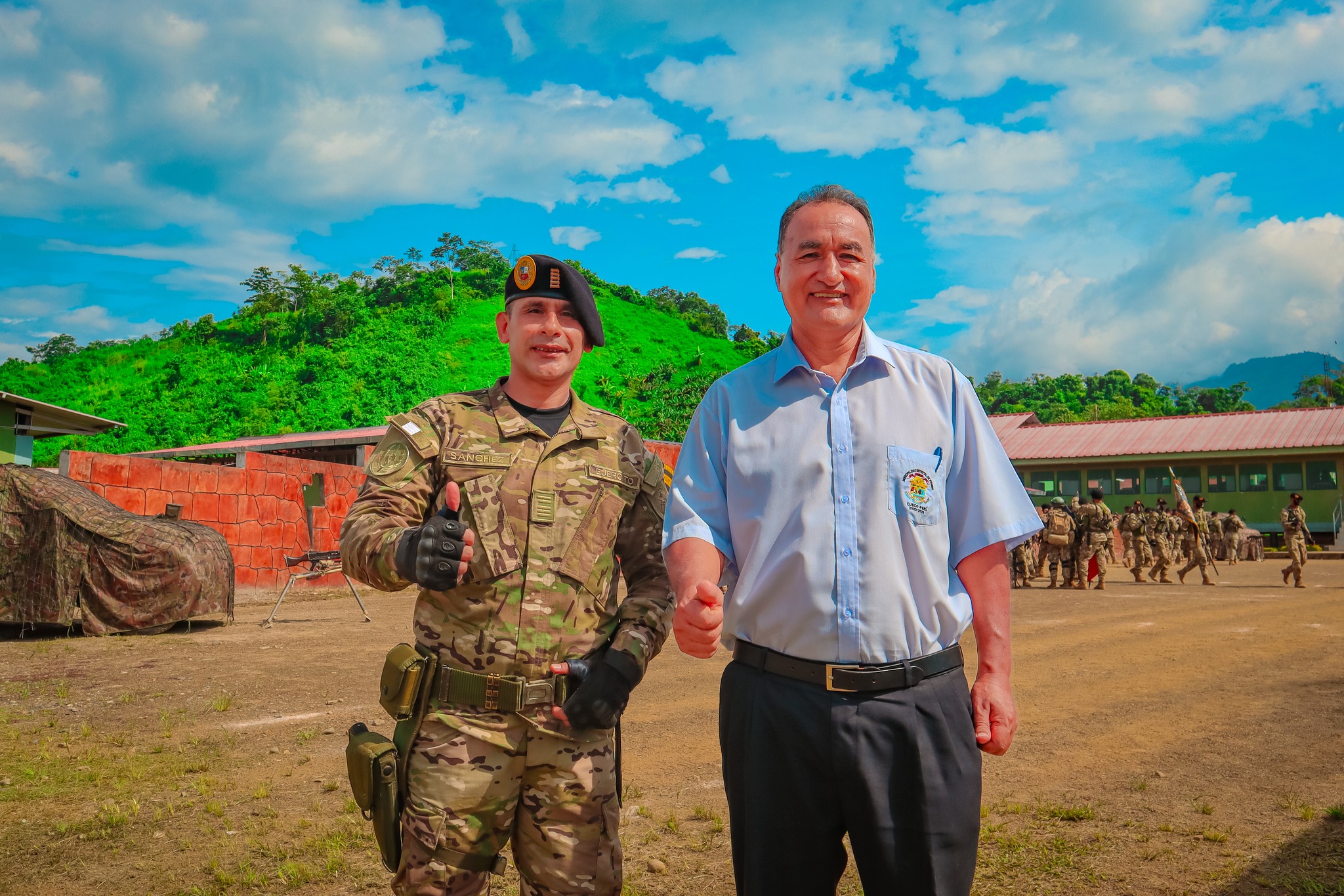 Garantizando un trabajo conjunto entre autoridades civiles y militares