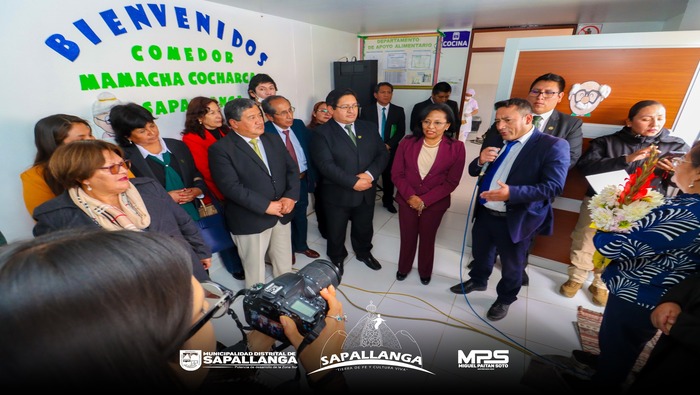 Visita de la Ministra de la Mujer al "Comedor Peregrino IV Mamacha Cocharcas"