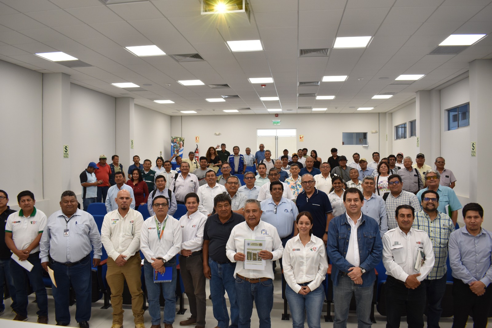 Gobierno Regional seguirá trabajando con los agricultores para recuperar cadena productiva del algodón pima en Piura