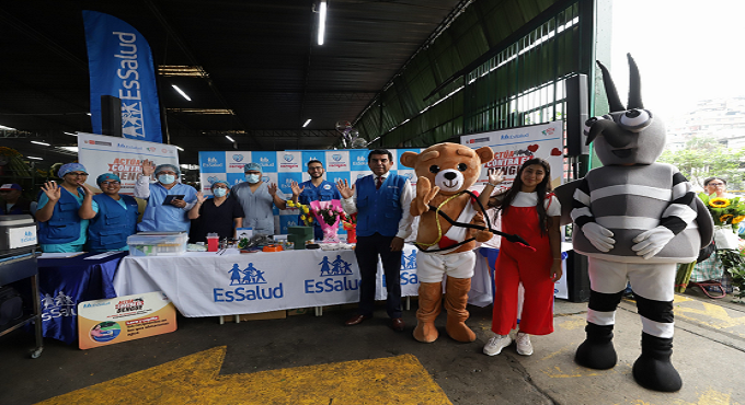 EsSalud enseña cómo conservar flores sin riesgo en San Valentín con campaña preventiva “Que te fleche Cupido y no el dengue”