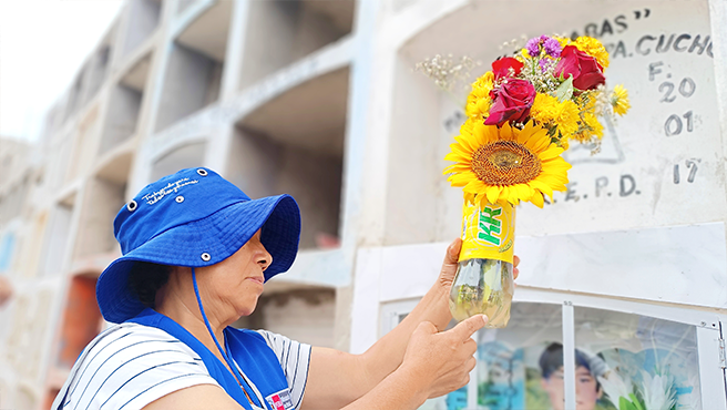 Foto 5: Diris Lima Centro continúa realizando acciones preventivas contra el dengue en cementerios de su jurisdicción