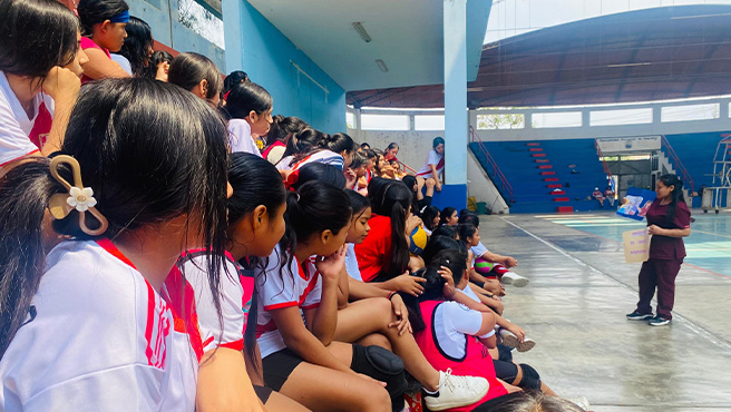 Municipalidad realiza talleres informativos de salud y autoestima a las alumnas de la academia de deporte Áncash 52