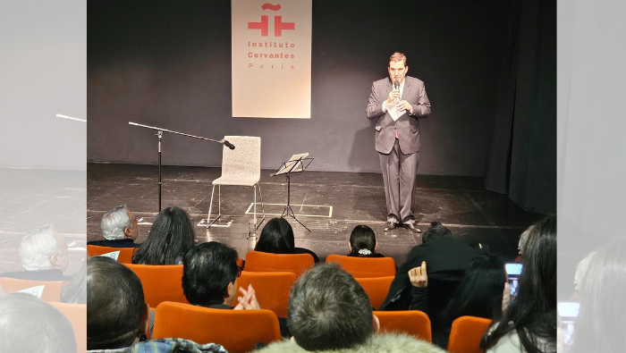 Guitarrista peruana Virginia Yep cautiva al público en el Instituto Cervantes de Paris
