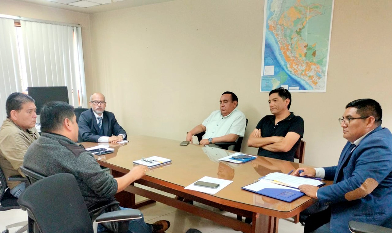 Reunión con funcionarios de COFOPRI
