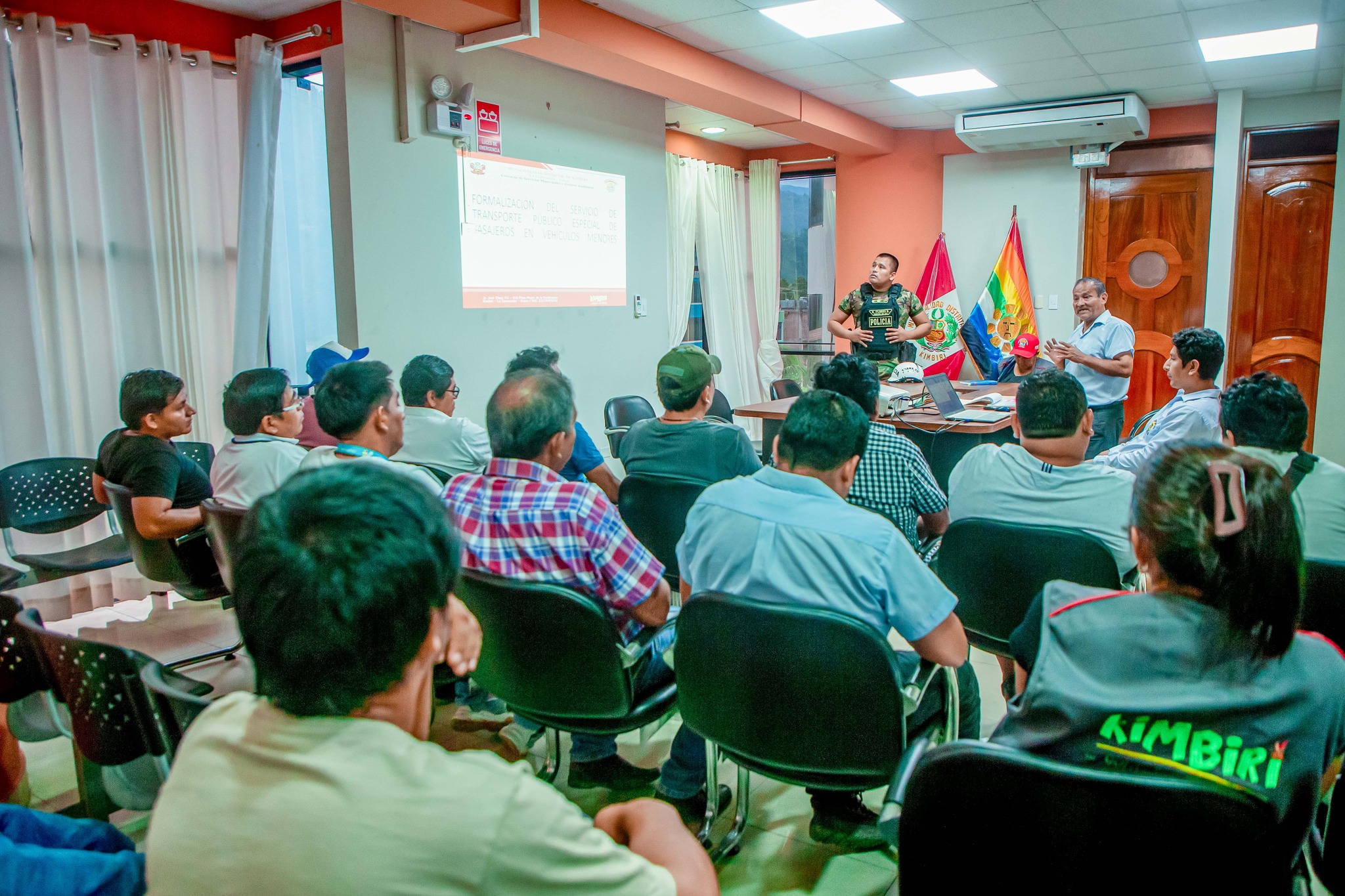 Formalización de las empresas del servicio de transporte público de vehículos menores