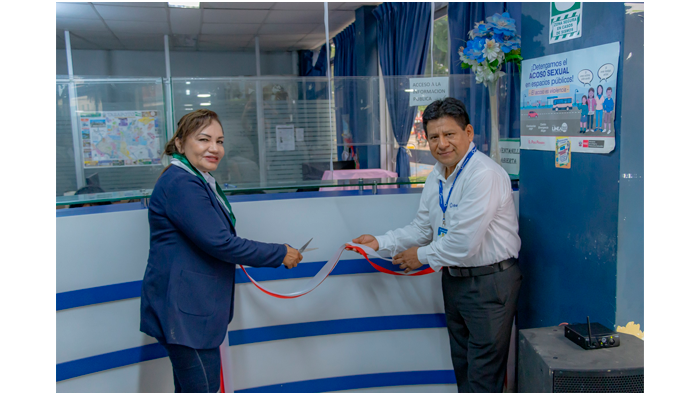 Alcaldesa participa de inauguraci贸n de agente Osinergmin.