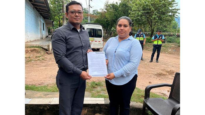 Juramentaci贸n al Comit茅 de Desarrollo y Gesti贸n Puerto Azul.