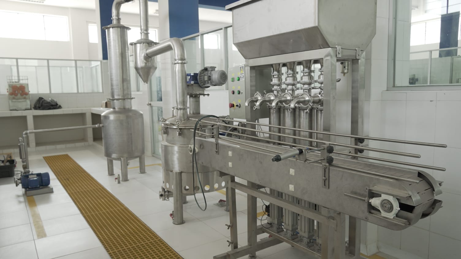 Gestión del gobernador regional moderniza y equipa Instituto de Sullana con tecnología de punta