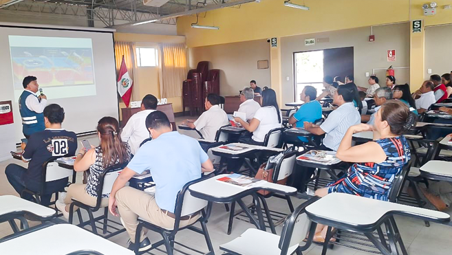 Cenepred comparte conocimientos en taller sobre “Evaluación de Riesgos en Servicios de Agua y Saneamiento” en Chiclayo