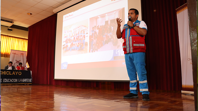 Geresa Lambayeque capacita a docentes en primeros auxilios para fortalecer la seguridad en las escuelas