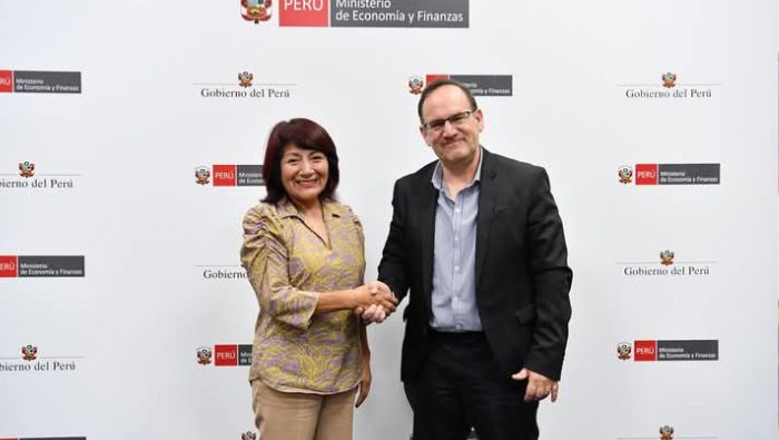 Rosa Vásquez coordina con el MEF mayor inversión para el desarrollo de la región Lima