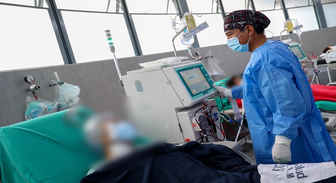 EsSalud: Especialistas del hospital Rebagliati realizan con éxito el primer trasplante renal a un paciente con VIH en el país