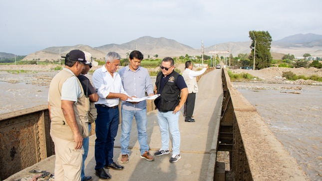 Municipalidad Provincial de Huaral dispone cierre del Punte Rojo La Huaca en Aucallama por riesgo de colapso
