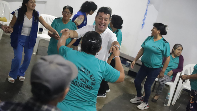 Un encuentro lleno de momentos especiales, fortaleciendo nuestro compromiso con nuestros adultos mayores.  
Como municipalidad, seguimos firmes en nuestro propósito de trabajar por el bienestar y la calidad de vida de nuestros adultos mayores.