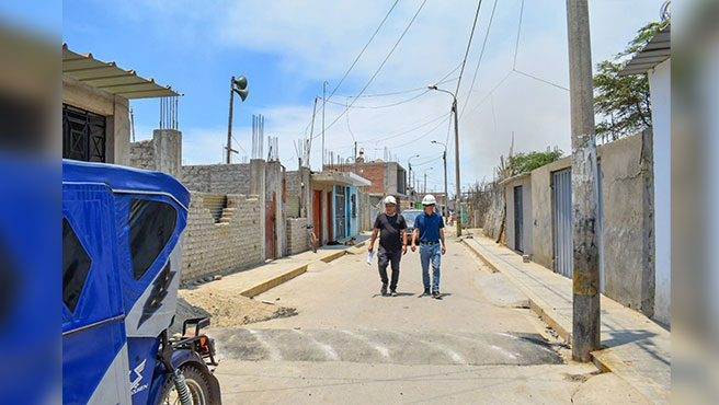 Recorrido por la calle Los sauces del C.P. Cerro Blanco 