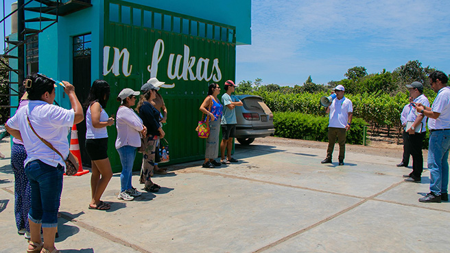 Municipalidad realiza pasantía en las instalaciones donde se produce vino en Huarmey