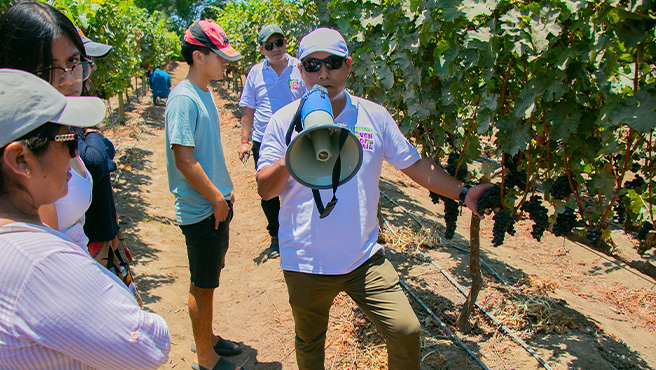 Municipalidad realiza pasantía en las instalaciones donde se produce vino en Huarmey